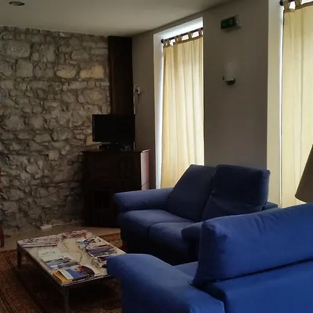 Casa de hóspedes Pensao Lourenco Curia