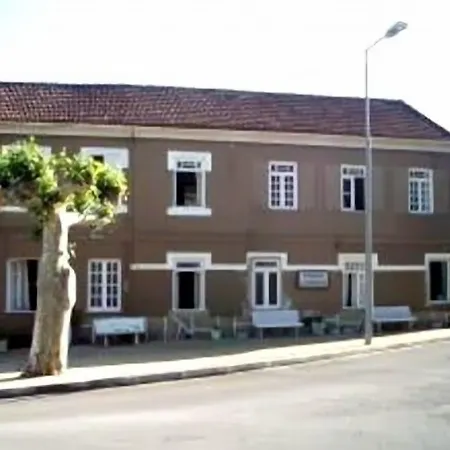 Pensao Lourenco 3* Curia